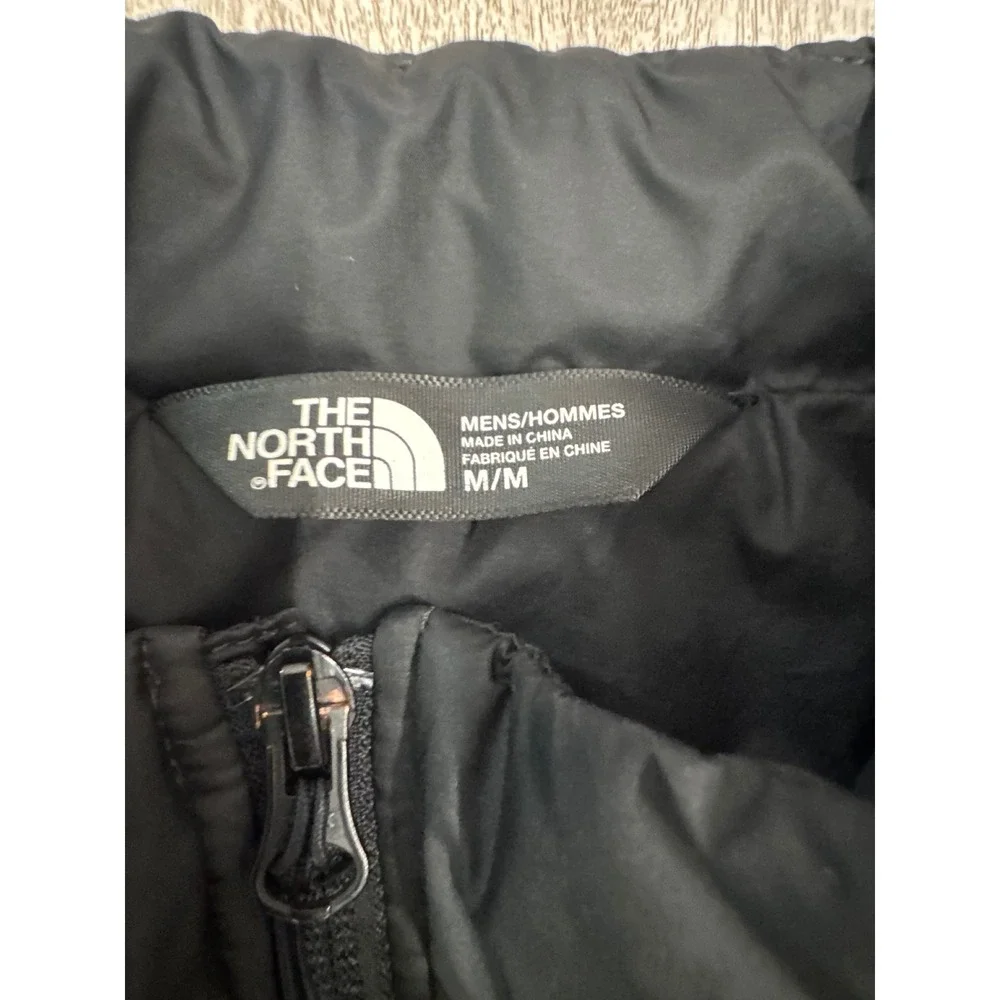 The North Face Mens Junction Insulated Jacket Black Puffer Full Zip Medium